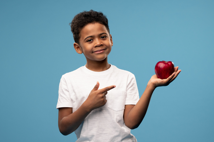 Meu filho precisa comer de tudo?